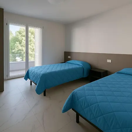Apartman Stylish Flat With Terrace For Your In Bibione